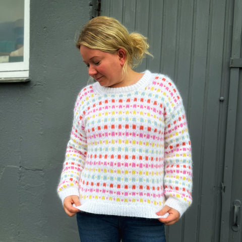 TUTTI-FRUTTI SWEATER - Norsk oppskrift